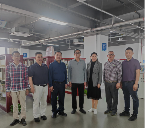 侨史专家高伟浓到江门开展侨乡文化考察